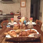 Frühstückspension Du Calme 3 Star Cognac 3*