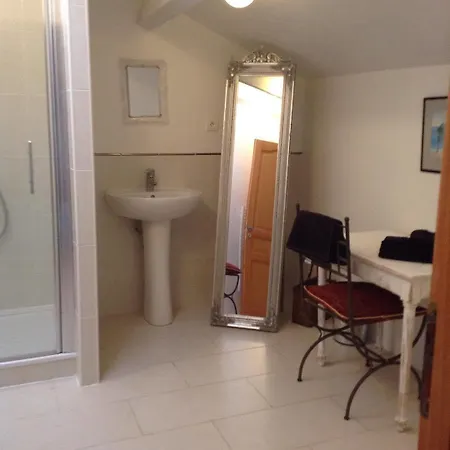 Du Calme 3 Star Cognac Bed & Breakfast