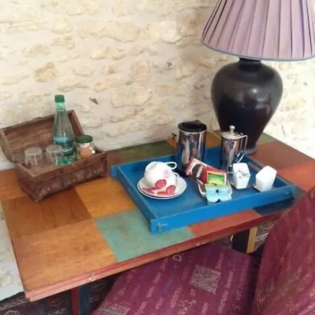 Nocleg ze śniadaniem Du Calme 3 Star Cognac