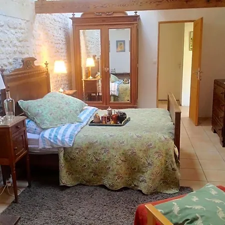 Bed & Breakfast Du Calme 3 Star Cognac 3*