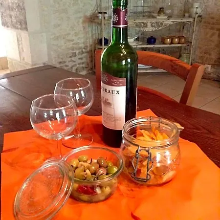 Nocleg ze śniadaniem Du Calme 3 Star Cognac Chérac