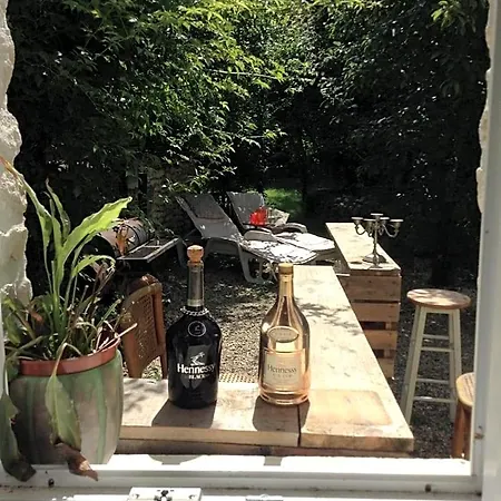 Nocleg ze śniadaniem Du Calme 3 Star Cognac