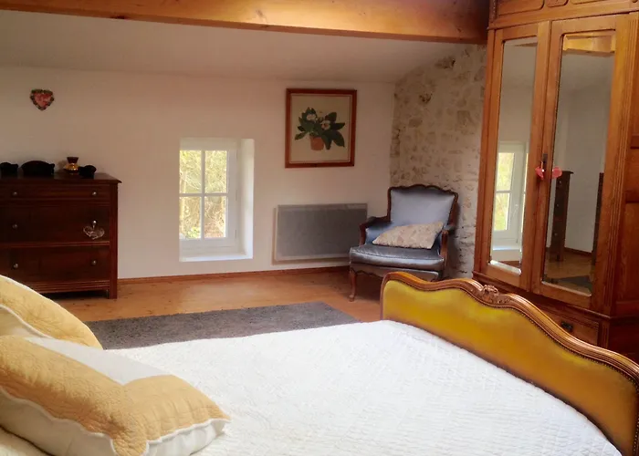 Du Calme 3 Star Cognac Chérac