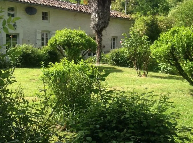 Du Calme 3 Star Cognac Bed and breakfast 3*