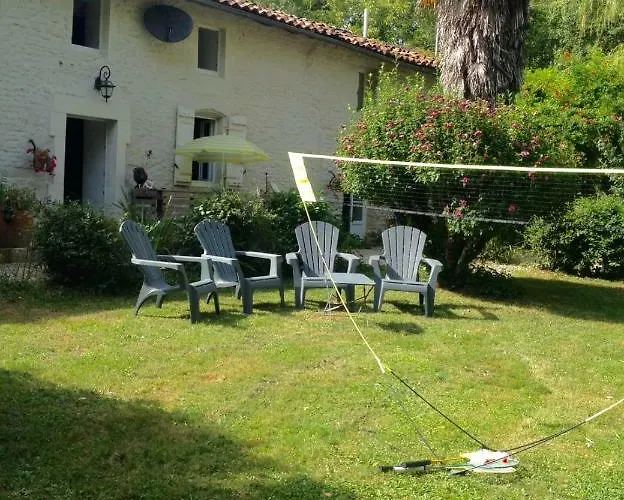 Bed and breakfast Du Calme 3 Star Cognac 3*