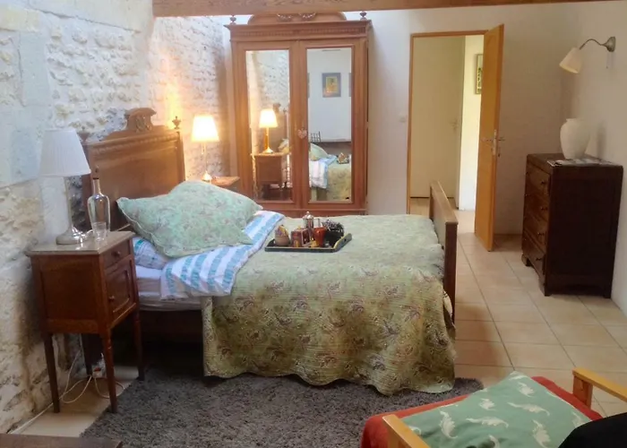Bed and breakfast Du Calme 3 Star Cognac