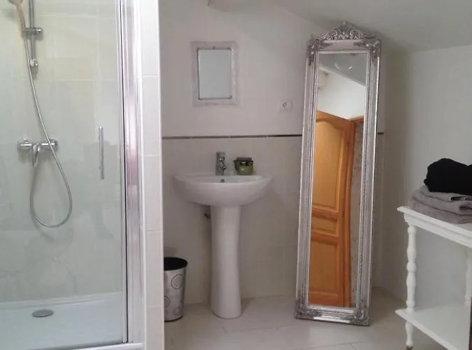 Du Calme 3 Star Cognac Bed and breakfast 3*